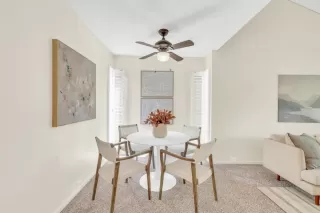 Photo #5: 224044027 Listing