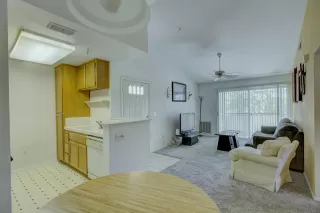 Photo #3: 224044418 Listing