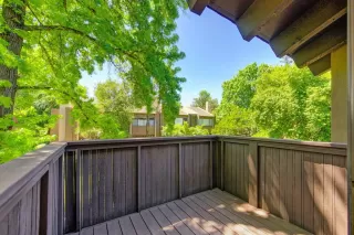 Photo #2: 224044426 Listing