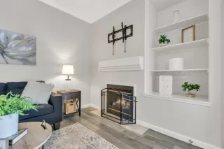 Photo #5: 224044613 Listing