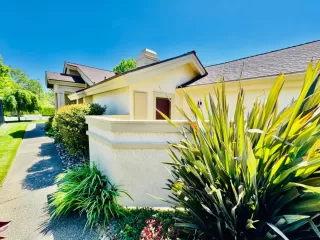 Photo #3: 224044756 Listing