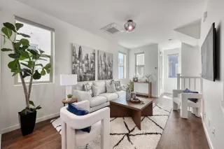 Photo #2: 224045245 Listing 