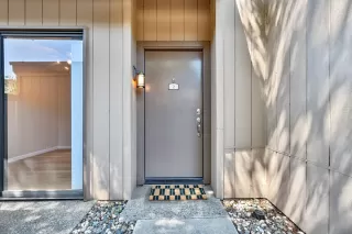 Photo #3: 224046198 Listing 