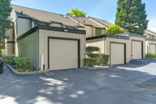 Photo #2: 224046494 Listing