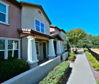 Photo #3: 224046619 Listing