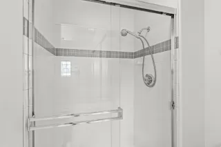 Photo #5: 224046726 Listing 