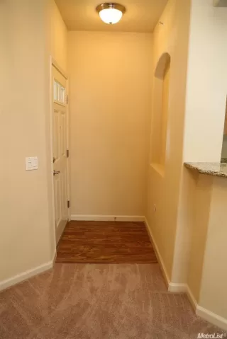 Photo #2: 224047203 Listing