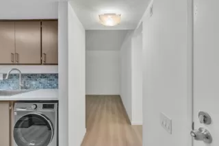 Photo #2: 224047373 Listing