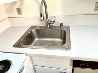 Photo #4: 224047403 Listing