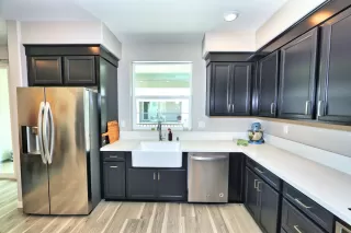 Photo #2: 224047585 Listing