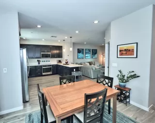 Photo #6: 224047585 Listing