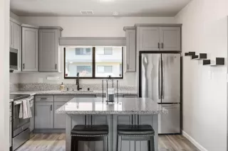 Photo #4: 224047945 Listing 