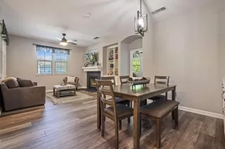 Photo #6: 224048464 Listing