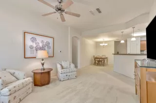 Photo #5: 224049256 Listing