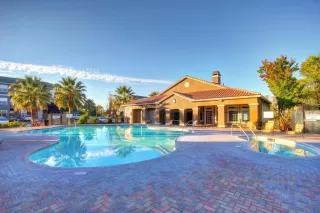 Photo #1: 224050098 Listing