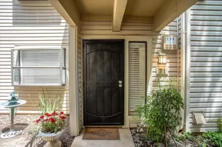 Photo #2: 224050385 Listing