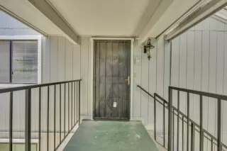 Photo #6: 224051153 Listing