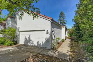 Photo #1: 224051292 Listing 