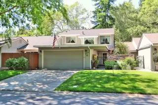 Photo #1: 224051388 Listing