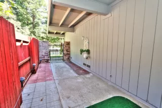 Photo #3: 224051388 Listing