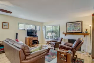 Photo #4: 224051490 Listing