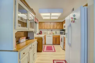 Photo #6: 224051490 Listing