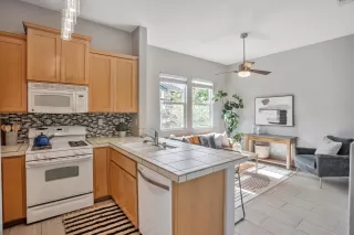 Photo #6: 224051684 Listing 