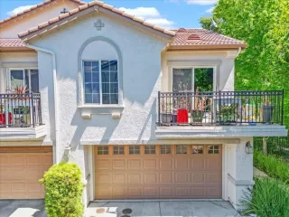 Photo #1: 224051721 Listing 