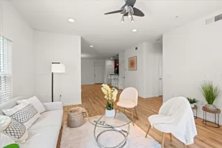 Photo #4: 224051721 Listing 