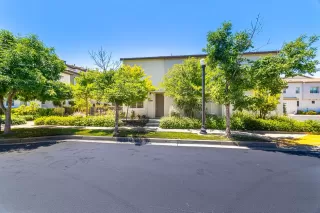 Photo #1: 224051996 Listing 