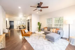 Photo #4: 224052957 Listing 