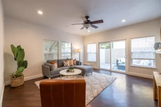 Photo #5: 224052957 Listing 