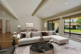 Photo #5: 224053720 Listing