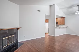 Photo #5: 224053918 Listing