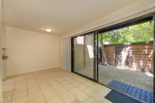 Photo #5: 224054032 Listing