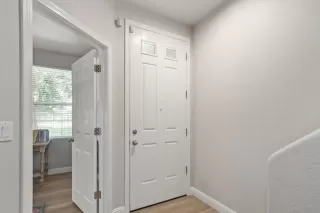 Photo #4: 224054208 Listing