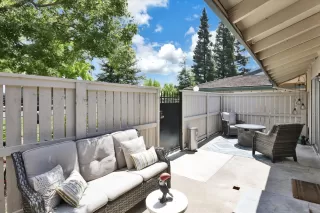 Photo #5: 224054263 Listing