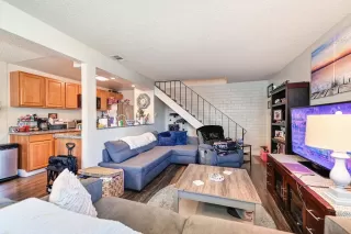 Photo #1: 224054330 Listing 