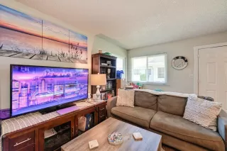 Photo #2: 224054330 Listing 