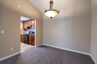 Photo #6: 224054609 Listing 