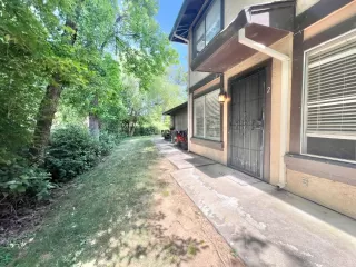 Photo #1: 224054782 Listing 