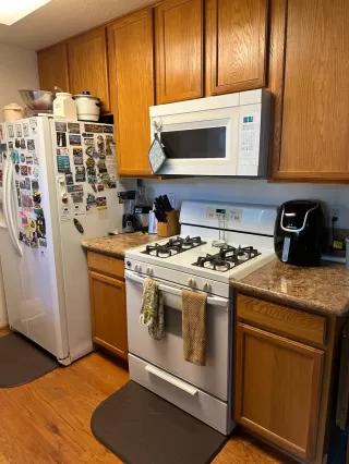 Photo #2: 224055191 Listing