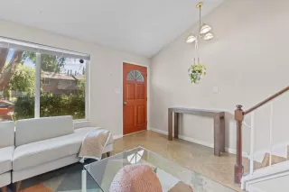 Photo #4: 224056438 Listing 