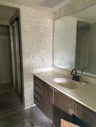 Photo #2: 224056751 Listing