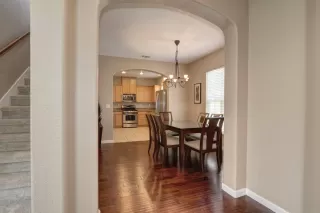 Photo #5: 224057576 Listing