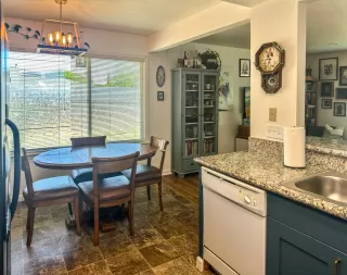 Photo #5: 224057674 Listing 