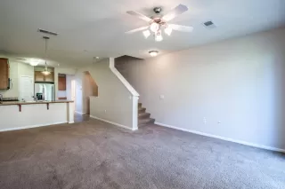 Photo #2: 224057804 Listing 