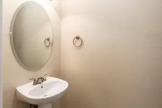 Photo #4: 224057804 Listing 