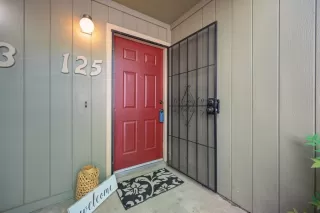 Photo #4: 224058074 Listing