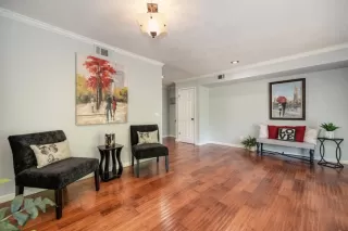 Photo #6: 224058074 Listing